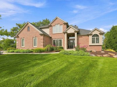 229 Eagle Cliff Cv