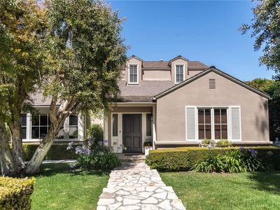 3825 Palos Verdes Dr N