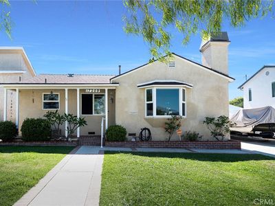 17209 Falda Ave
