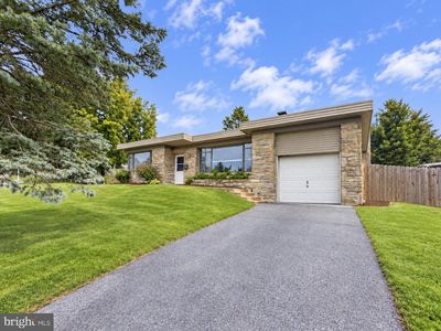 705 Hedgerow Dr