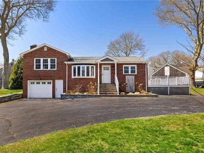 106 Cedar Island Rd