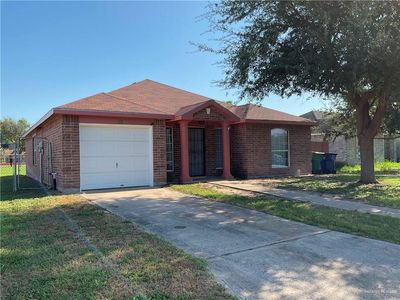 3817 Albanian St