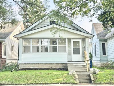 32 Allison Ave