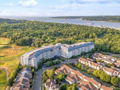 100 Harbor View Drive UNIT 215