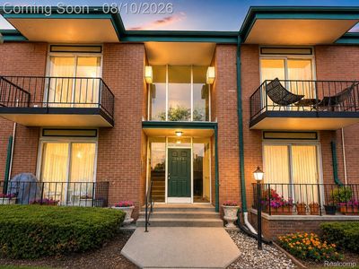 Property at 1954 Axtell Dr APT 5, Troy, MI