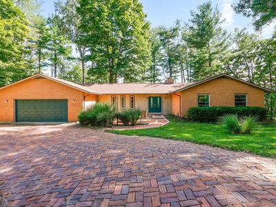 Property at 275 Pinetree Dr, Granville, OH