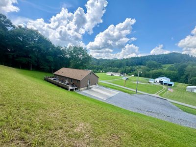 456 Riverside Dr