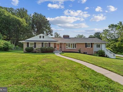 2841 Montclair Dr