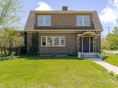 300 E Morgan Ave