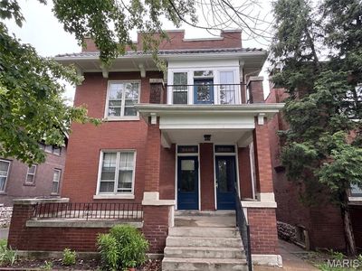 3808 De Tonty St