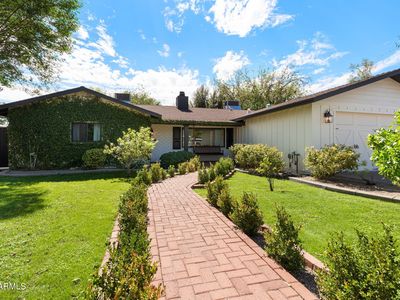4331 E Avalon Drive