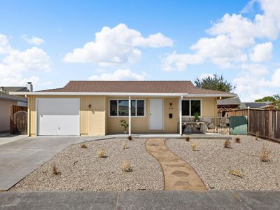 5254 Peony Dr