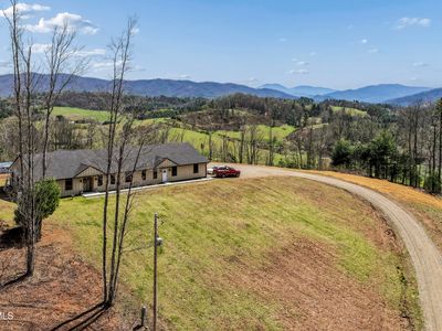 487 Rocky Knob Rd