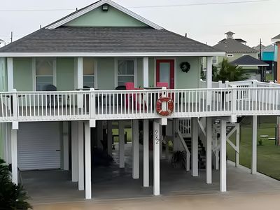 982 Nassau Dr