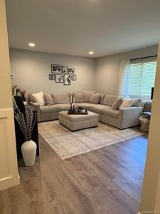 59 Richmond Boulevard #3B