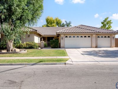 2751 Sandalwood Dr