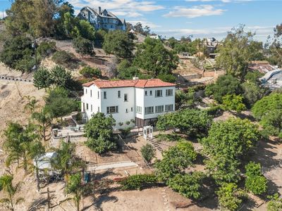 3076 Turnbull Canyon Rd