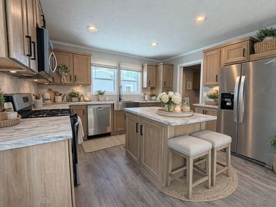 4000 E 134th St #1000