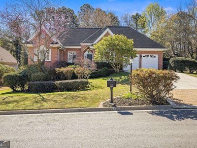 Property at 2425 William Ct, Dunwoody, GA