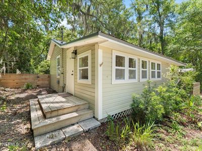 531 LENA Street