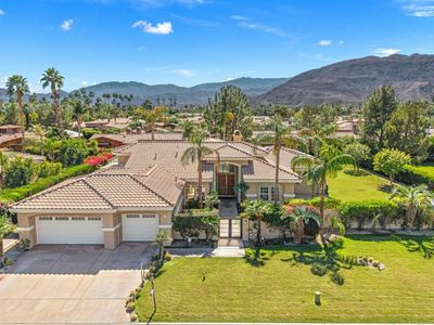 14 Collegiate Cir