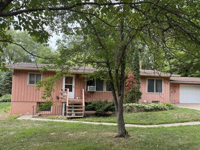 213 8th Ave N