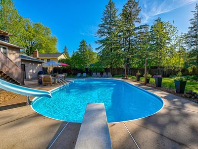 2317 Hidden Valley Ln