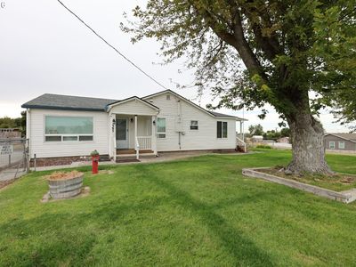 395 NE 10th St