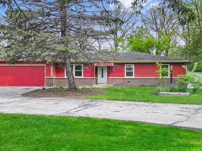 Property at 8 Half Day Rd, Lincolnshire, IL