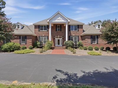 4084 Fairhill Way