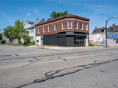894 Tonawanda St