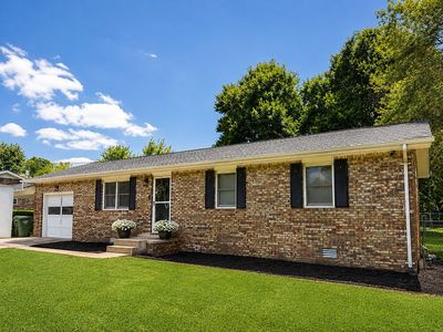 1097 Pepper Dr