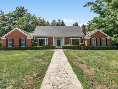 2900 Cayuga Point