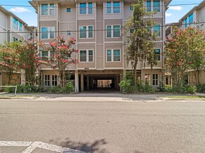 835 SW 9TH STREET #101