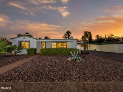 933 N Longfellow Ave