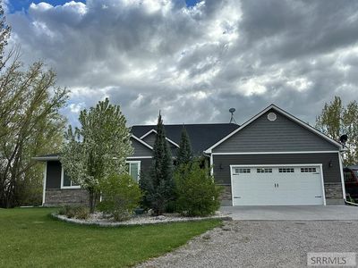 222 N 165 W