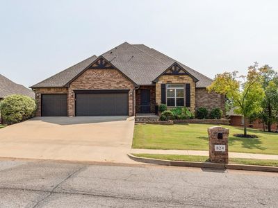 824 Winning Colors Dr