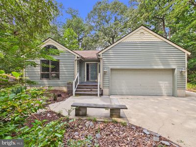 23735 Woods Dr