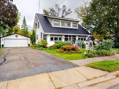 148 2nd Ave SW