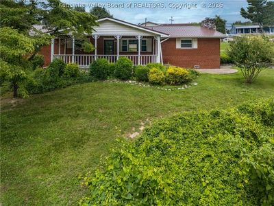 25 Yates Crossing Rd