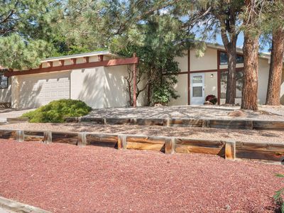 1532 Willys Knight Dr NE