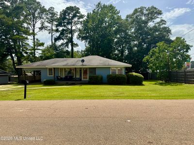 106 Sinclair St