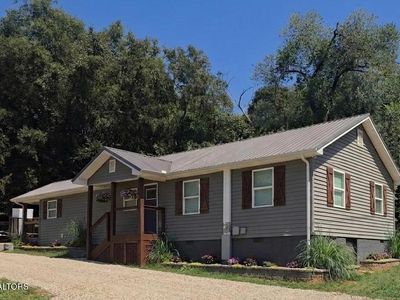 121 Self Hollow Rd