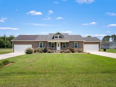 581 Oakwood Ln