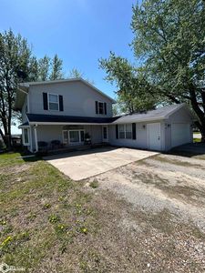 814 Oskaloosa Rd