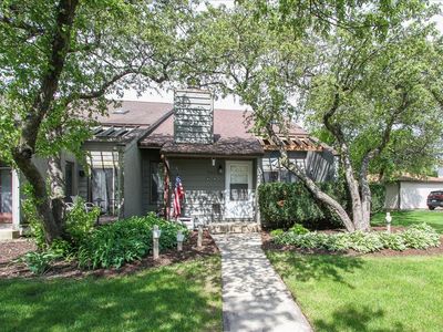 Property at 949 Manchester Ct, South Elgin, IL