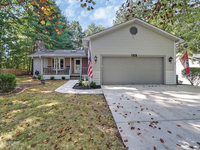153 Lakeside Dr