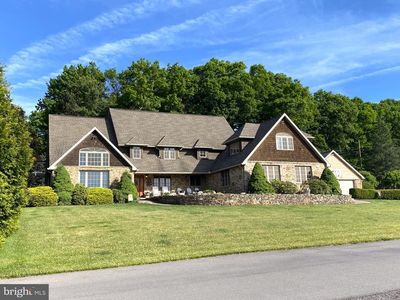 206 Pinecrest Dr