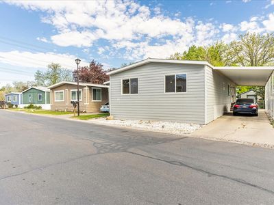 888 W Storm Mountain Dr
