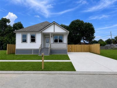 56 W Chalmette Cir